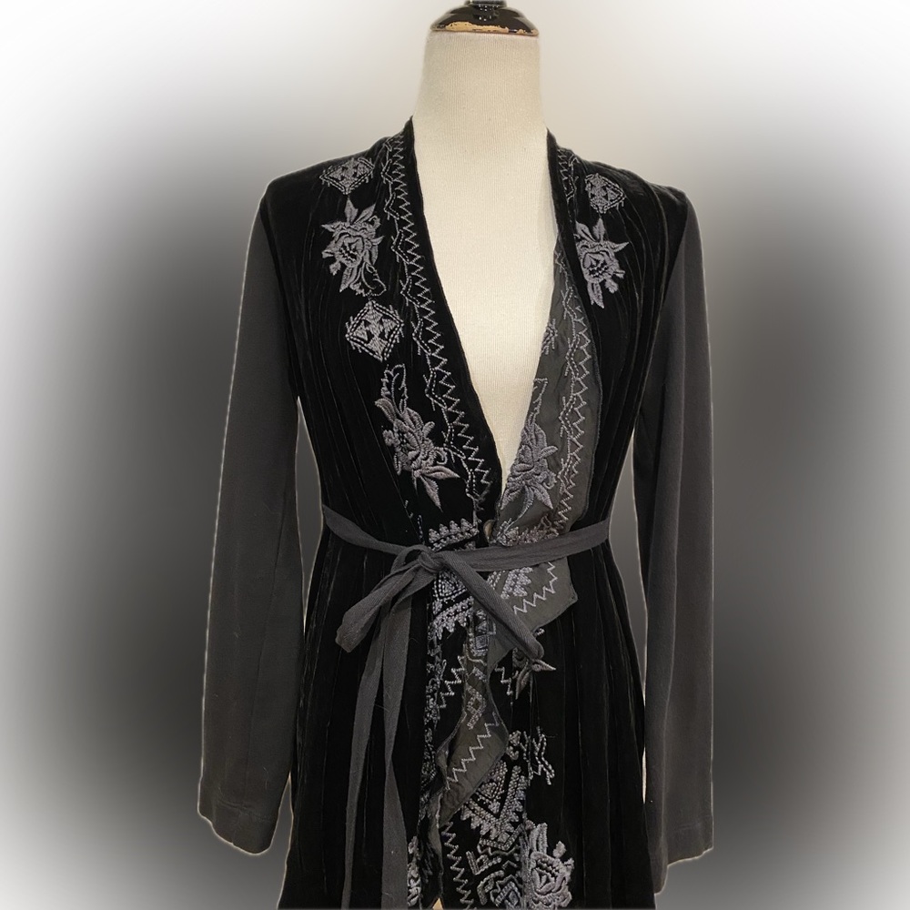 Johnny Was black velvet and embroidery tie cardigan, Small